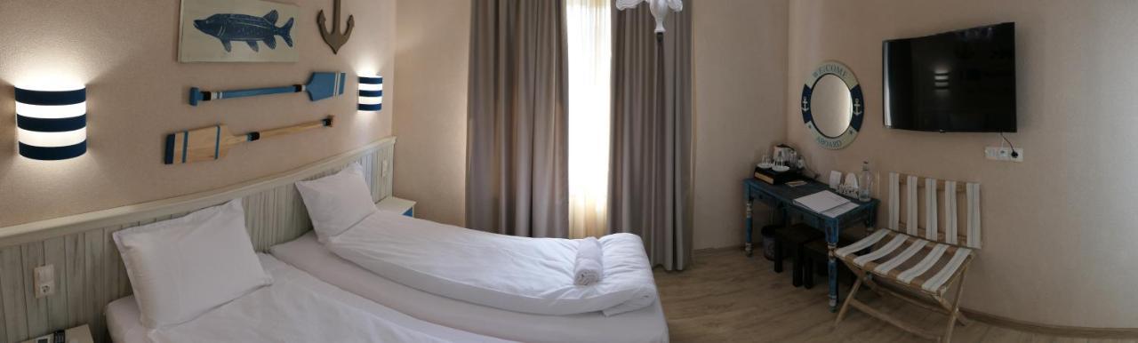 Hotel Mediterraneo 多瑙河畔伊比斯 外观 照片